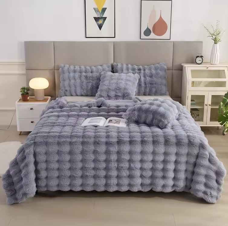 Luxuriöse Felldecke